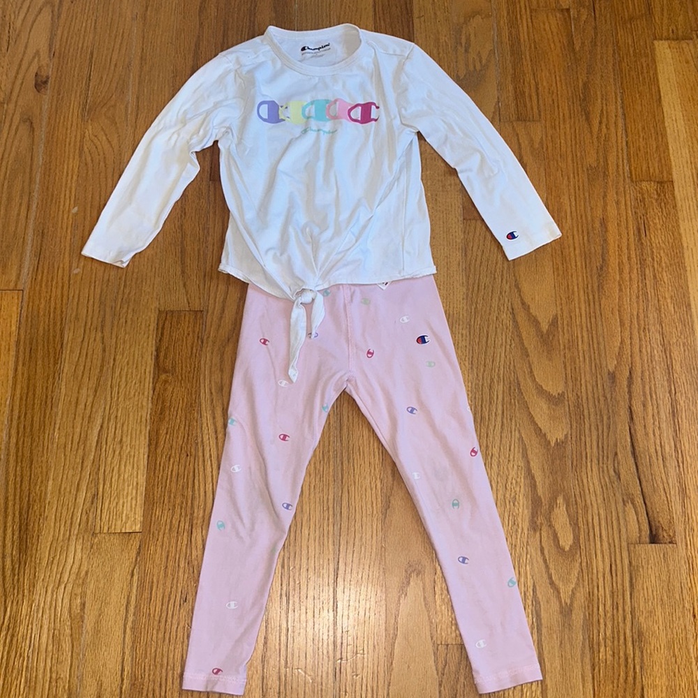 Champion outfit
